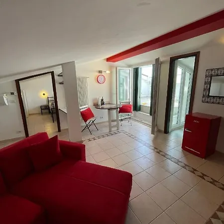 Daire Am Gardasee Mit Seeblick No Elevator Bardolino